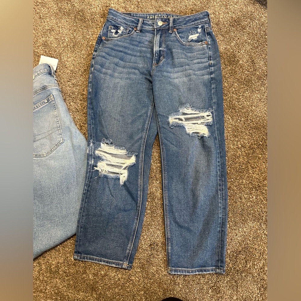 American Eagle Outfitters Women's Jeans - Dark and Light Blue 2pair bundle - Picture 3 of 15